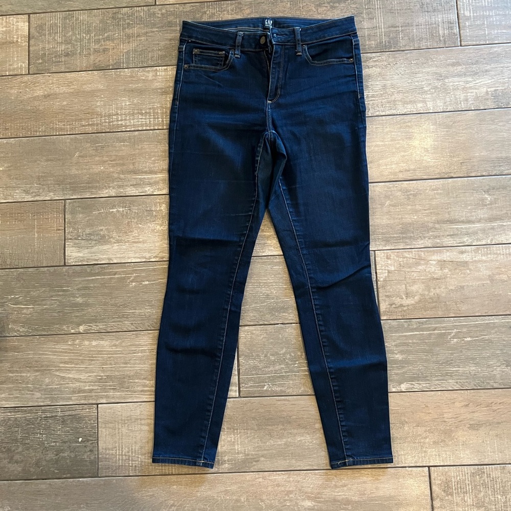 Gap dark wash curvy true skinny Jean 10R